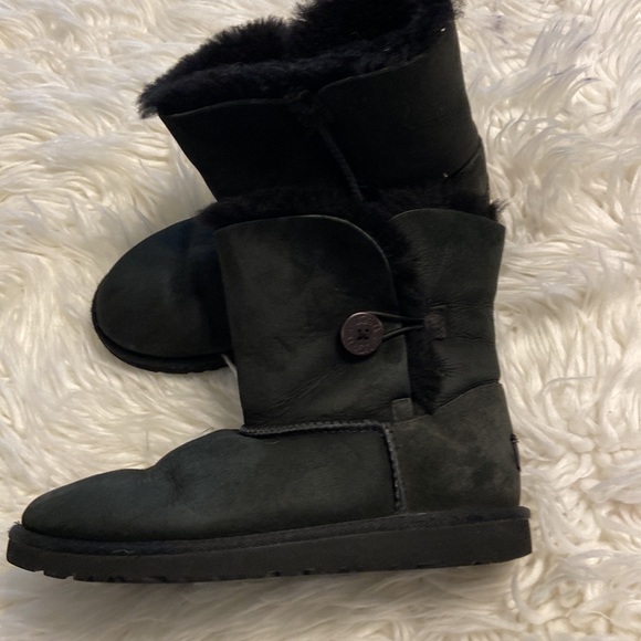 UGG Baileys Short Boots size 5 very good condition no rips smell or stains - Picture 11 of 16